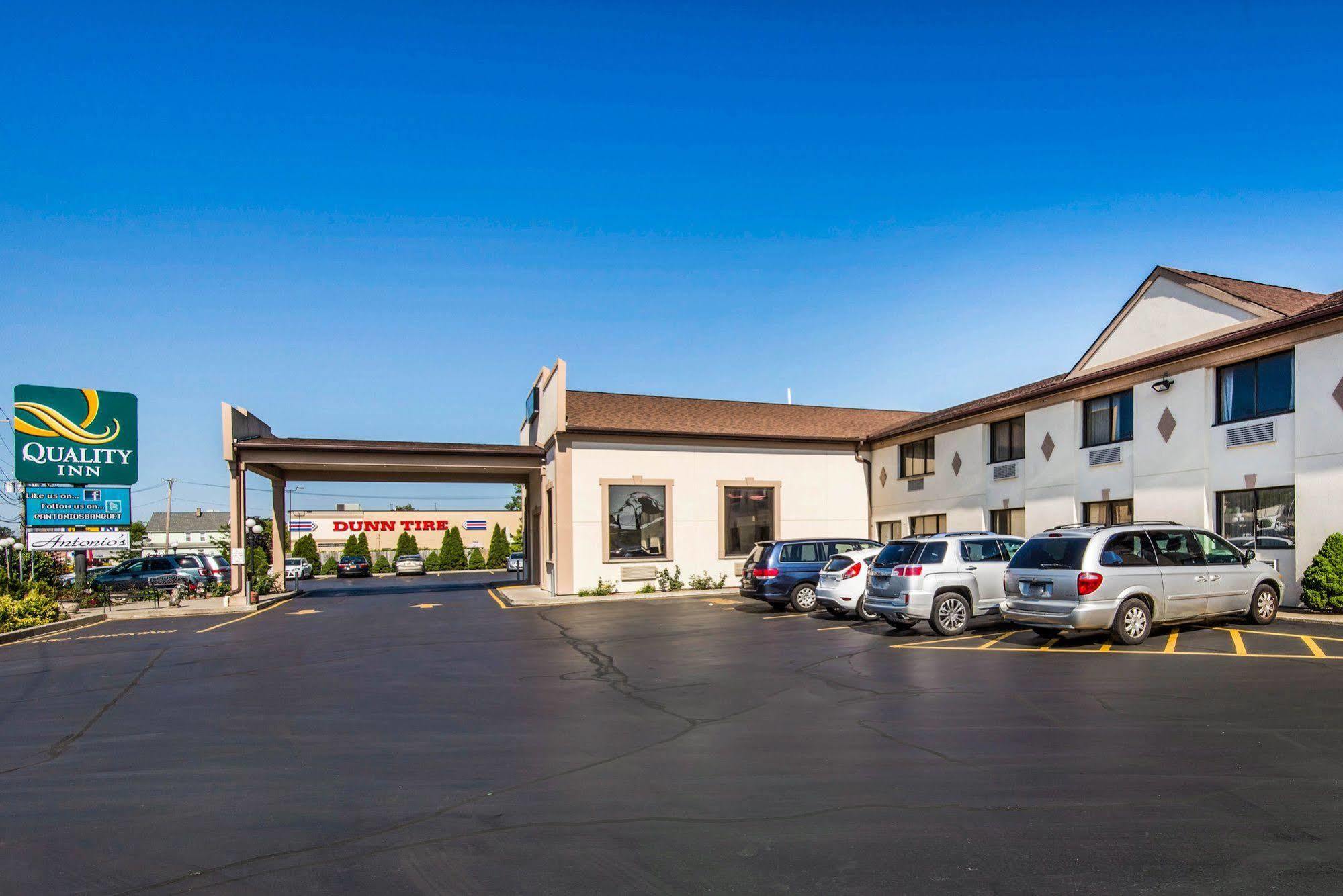 Quality Inn - Niagara Falls Blvd Exterior photo